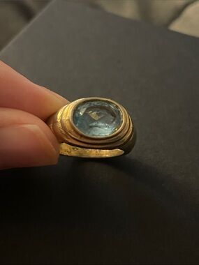 Vintage VARGAS 18kt GE blue glass ring